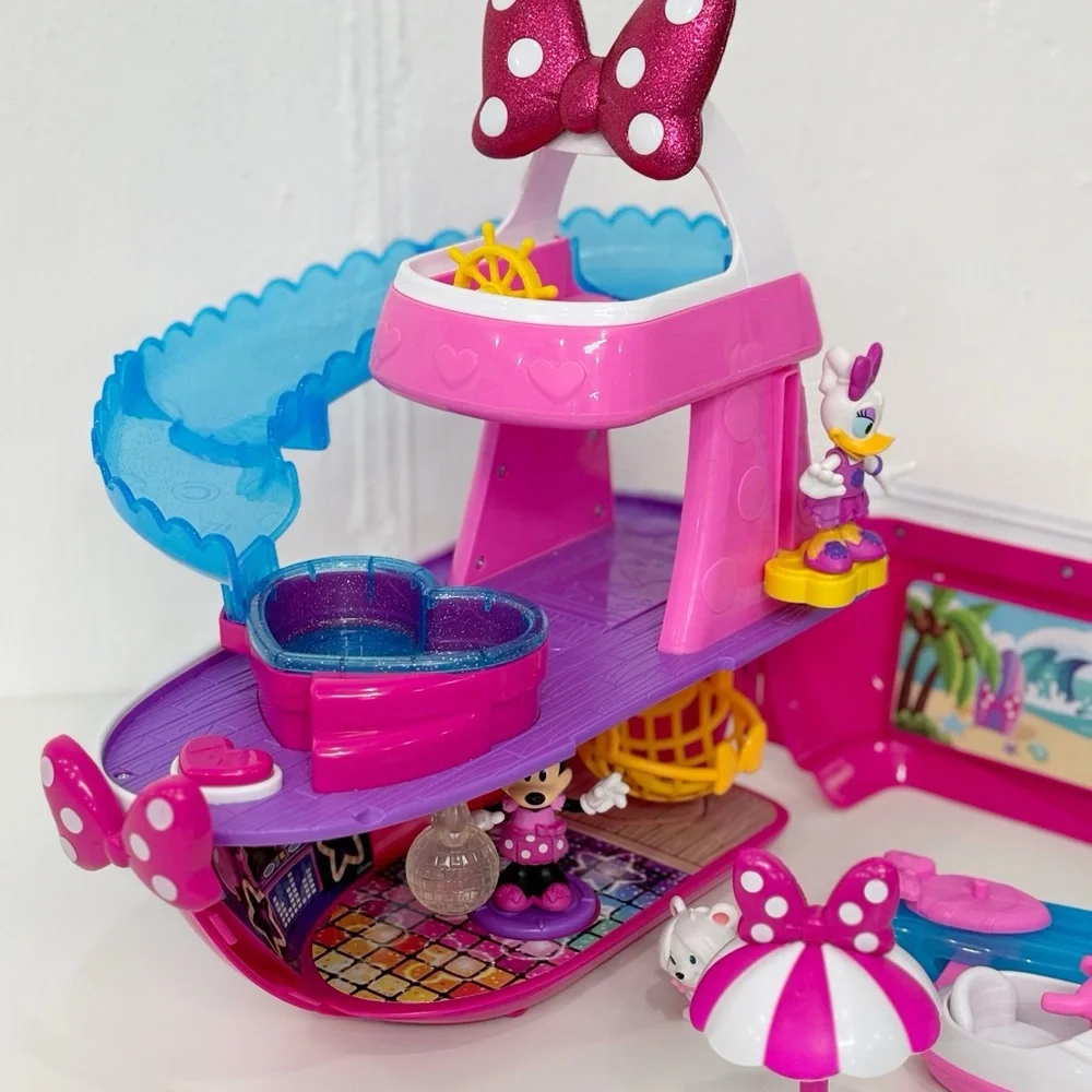 Disney Junior Minnie Mouse Bowdazzling Yacht Playset - Lights & Sound - Picture 5 of 12